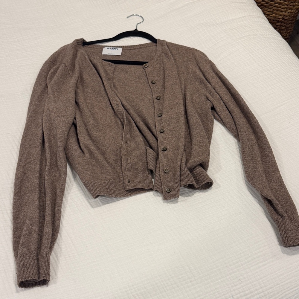 OLD NAVy SoSoft Crop Cardigan Sweater
Sedimentary color